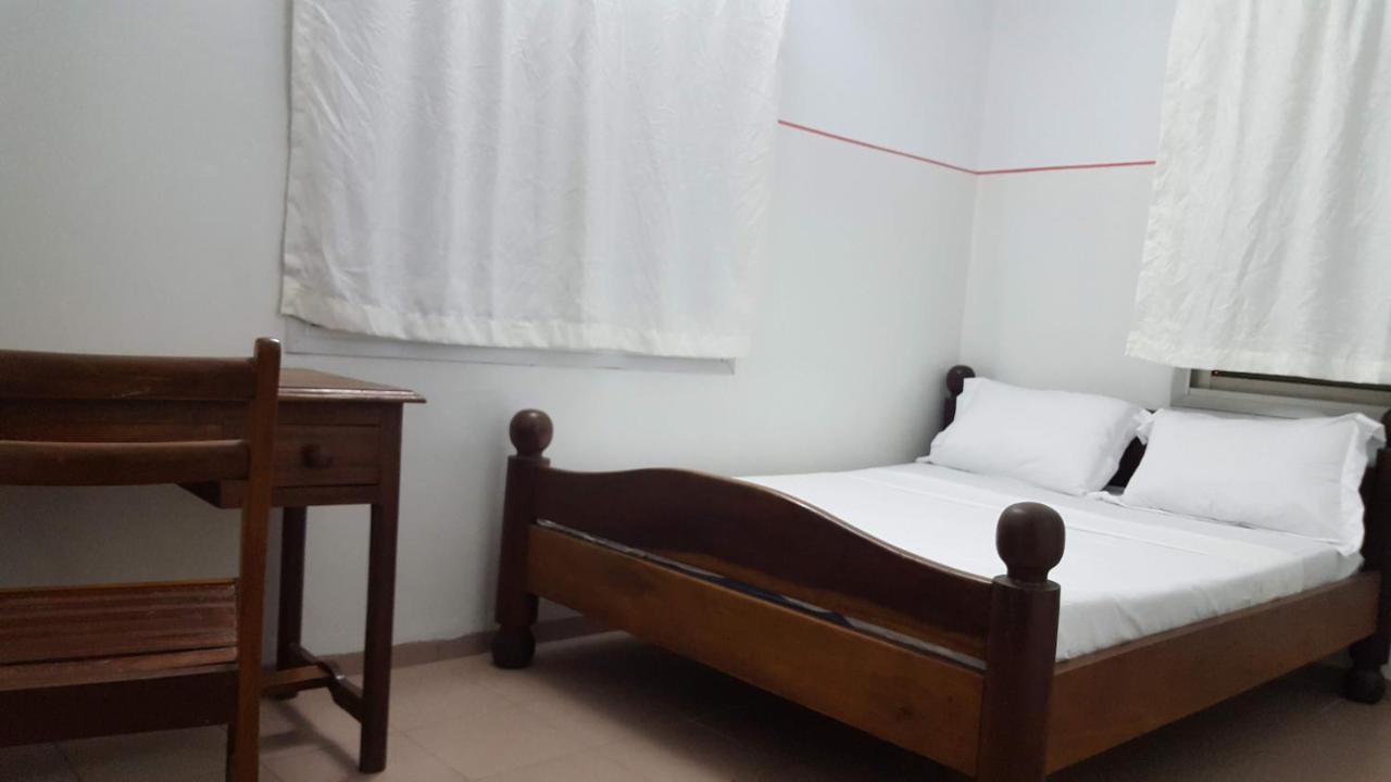 Academia Hotel Lomé Exteriér fotografie